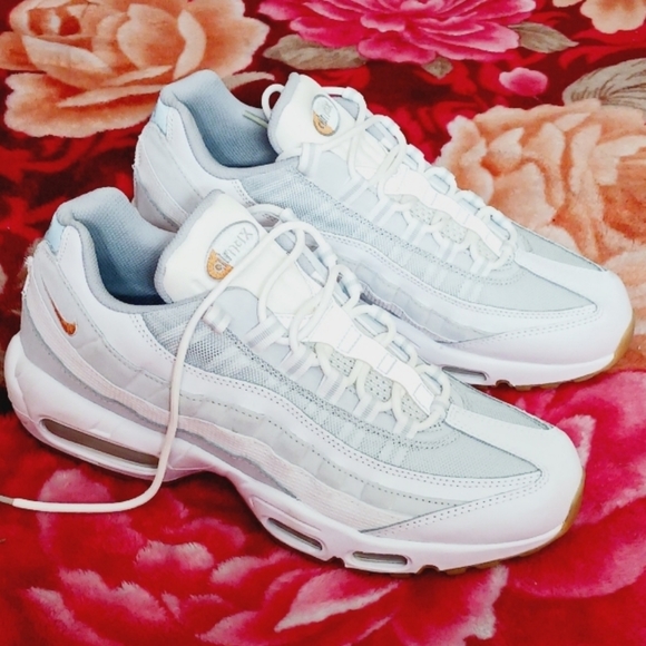 Nike Air Max 95 'Pure Platinum/Streetwear/Lifestyle/Running Shoes Size 10 Men - Picture 7 of 9